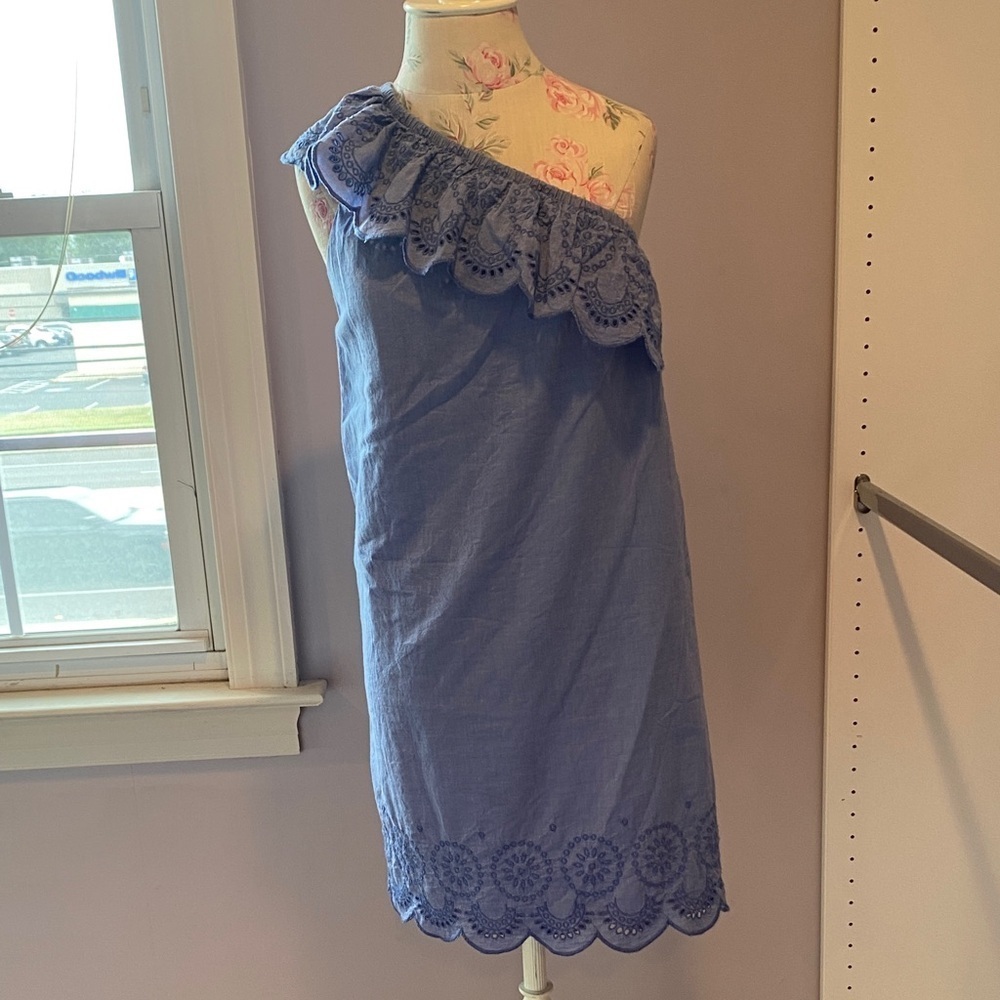 Vineyard Vines One-Shoulder Dress with Lace in Lavender